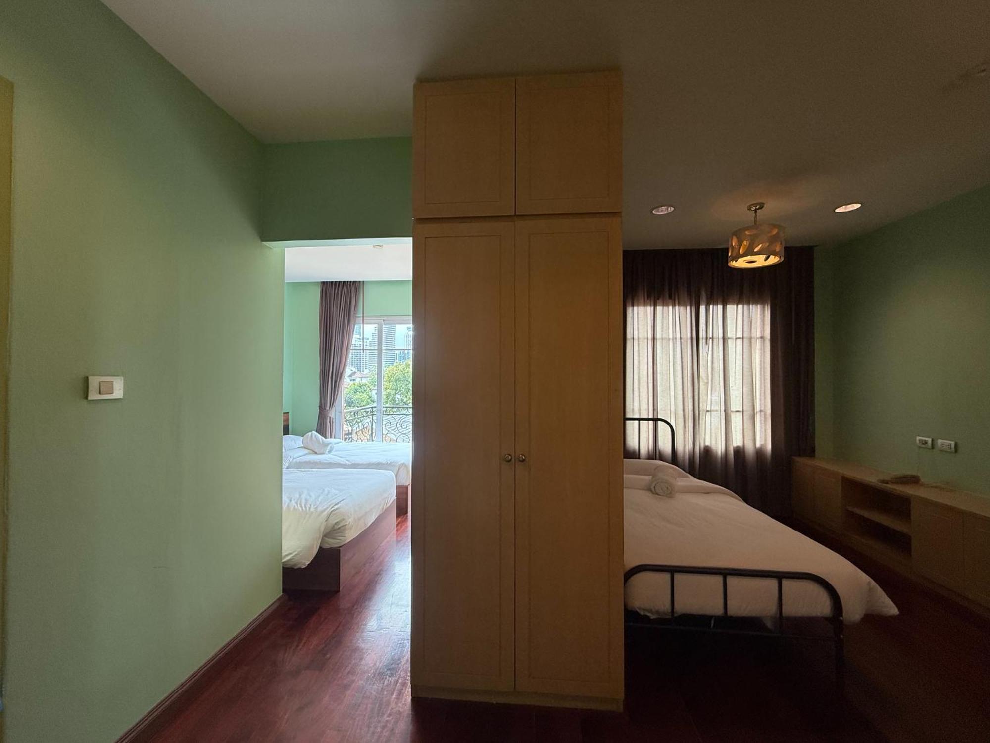 Greenview Ekkamai10 Suite Bangkok Exterior foto